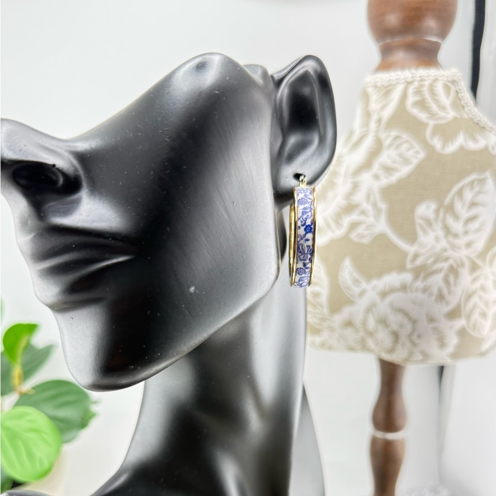 Mia Charro Blue & White Floral Enamel Hoop Earrings - Picture 9 of 10